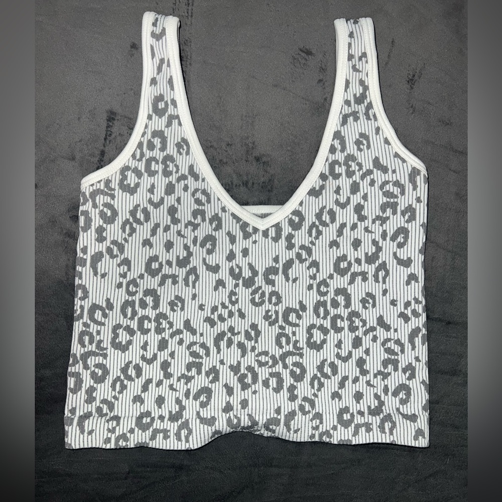 Cheetah Print Ribbed Cropped Tank